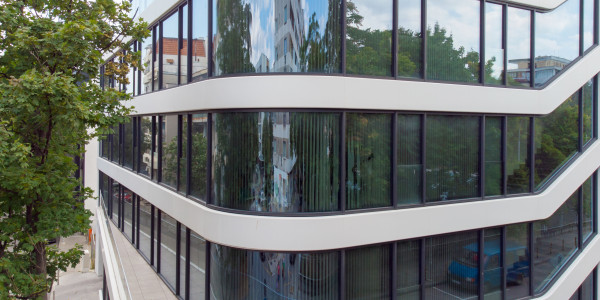 Fabricantes / Instaladores de Puertas y Ventanas de Aluminio / PVC Organyà · Doble o Triple Vidrio