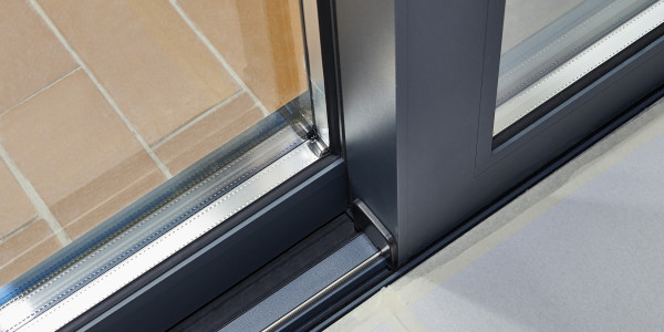 Puertas y Ventanas de Aluminio / PVC a medida Organyà · Puertas Correderas Aluminio