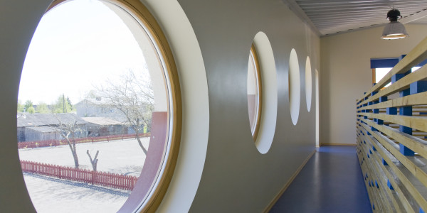 Puertas y Ventanas Insonorizadas de Aluminio / PVC el Pont de Bar · Ojo de Buey, Curvada y Antiruido